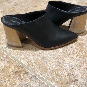 Black Gianni Bini mules